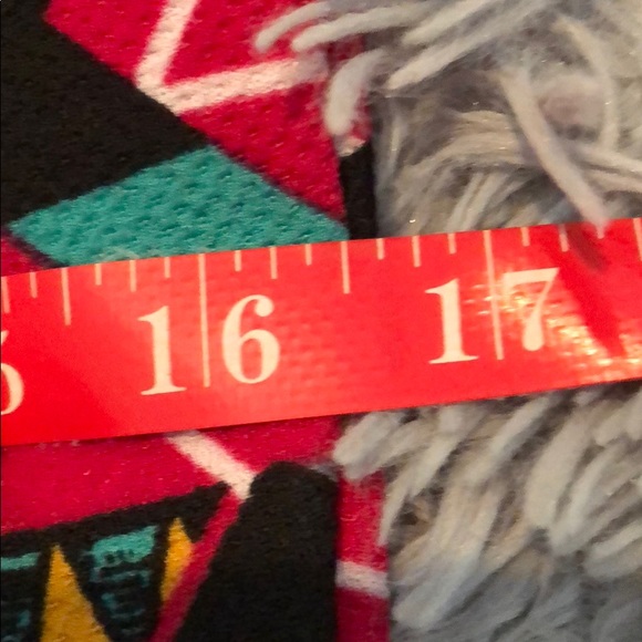 GORGEOUS DRESS - Picture 5 of 7